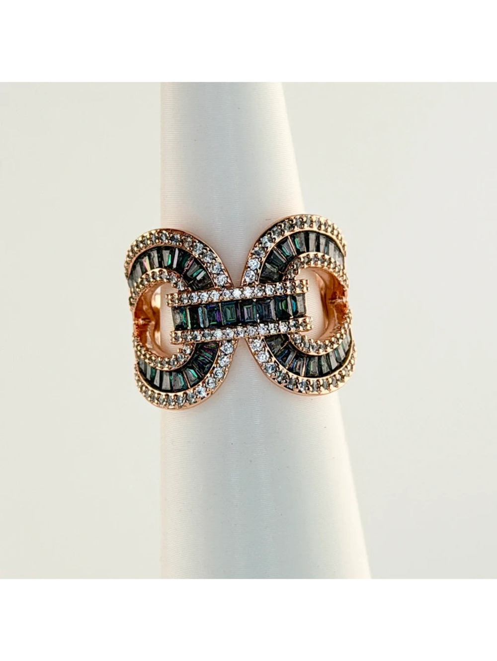 Bomb Party June Sz 6 “Linked By Loved” Alexandrite on Rose Gold